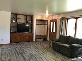 151 Fox Glen Rd, Fredonia, Wi 53021 in Fredonia, WI (Photo 2 of 5)