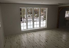 2 Bed 1.5 Bath in South Kingstown, RI (Photo 2 of 7)