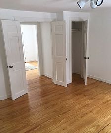 2 Bed 1.5 Bath in South Kingstown, RI (Photo 4 of 7)