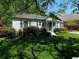 1315 Locust Ave Se, Huntsville, Al 35801 in Huntsville, AL (Photo 2 of 12)