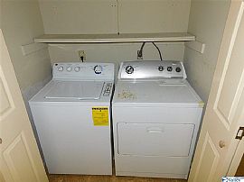 1315 Locust Ave Se, Huntsville, Al 35801 in Huntsville, AL (Photo 7 of 12)