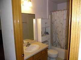 3609 Bayberry Dr Waukesha, Wi 53189 in Waukesha, WI (Photo 6 of 10)