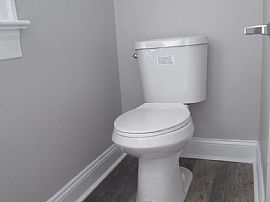 Charming Condo For Rent  in Morrisville, PA (Photo 3 of 4)