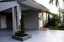 3bedroom Home in Hallandale, FL