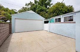 3 in Los Angeles, CA (Photo 2 of 6)