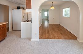 3 in Los Angeles, CA (Photo 4 of 6)