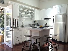  Private and Secluded Venice Beach Cottage  in Venice, CA (Photo 2 of 3)