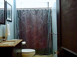 $1,000/mo3 Bd1 Ba2,000 Sqft 6217 Franklin Blvd # 1, Cleveland,  in Cleveland, OH (Photo 9 of 12)