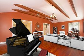 Charming 3bedroom House Rent in Livingston, NJ (Photo 3 of 5)