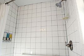 Clean and Quiethome.Close to The Metro Nd Convenient to The Par in Brooklyn, NY (Photo 7 of 7)