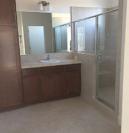 Charming 3bedroom House Rent in Fernley, NV (Photo 2 of 5)