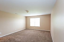 $1,000/mo4 Bd2.5 Ba3,356 Sqft 2354 Bremhaven Ct, Indianapolis,  in Indianapolis, IN (Photo 5 of 8)