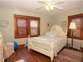 29 Fenner Ave, Newport, Ri 02840 in Newport, RI (Photo 3 of 9)