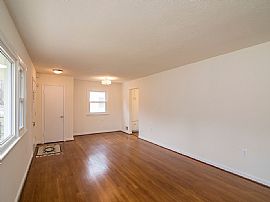 4bedroom House Rent in Adelphi, MD (Photo 5 of 8)