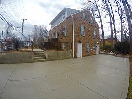 Charming 6bedroom House Rent in Reston, VA (Photo 2 of 5)