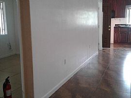 Charming 3bedroom Flat in Los Angeles, CA (Photo 3 of 3)