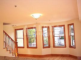 $1,500/mo4 Bd2 Ba1,500 Sqft (undisclosed Address), Allston, Ma  in Allston, MA (Photo 4 of 6)