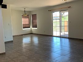 11461 N Eagle Peak Dr in Oro Valley, AZ (Photo 3 of 11)