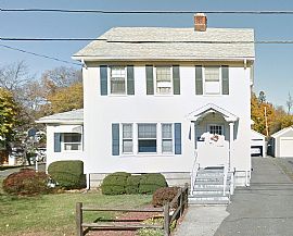 3beds For Rent  in Stratford, CT (Photo 2 of 6)
