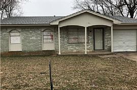 Monthly Rent $500 Available For Rent Spacious 3 Bedroom and 2 B in Midwest City, OK