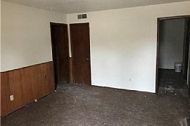 Monthly Rent $500 Available For Rent Spacious 3 Bedroom and 2 B in Midwest City, OK (Photo 2 of 7)