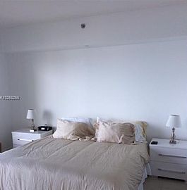 Best 3 Bed For Family Students  in Miami, FL