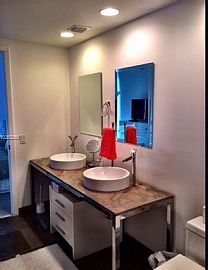 Best 3 Bed For Family Students  in Miami, FL (Photo 4 of 7)