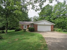 Comfortable Home For Single Family. in Loveland, OH