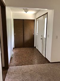 Comfortable Home For Single Family.  in Loveland, OH (Photo 4 of 6)