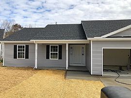 17 Quiet Way, Hurricane, Wv 25526 in Hurricane, WV (Photo 7 of 8)