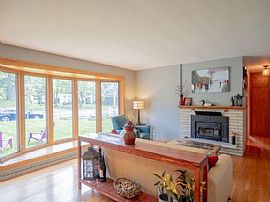 702 N Meadow Ln, Madison, Wi 53705 in Madison, WI (Photo 3 of 5)