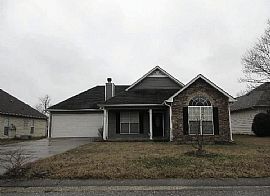 137 Spring St, Calera, Al 35040 in Calera, AL (Photo 2 of 7)