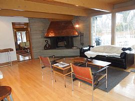 7038 N Yates Rd, Fox Point, Wi 53217 in Fox Point, WI (Photo 2 of 5)