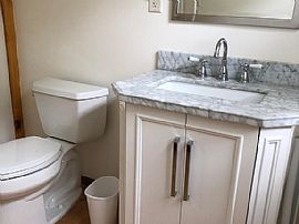 74 Lakeview Dr, Shelburne, Vt 05482 in Shelburne, VT (Photo 2 of 5)