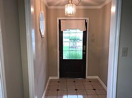 102 Cheveries Cir  Milton Elem and Southside Hs Districts in Lafayette, LA (Photo 3 of 11)