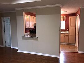 102 Cheveries Cir  Milton Elem and Southside Hs Districts in Lafayette, LA (Photo 5 of 11)