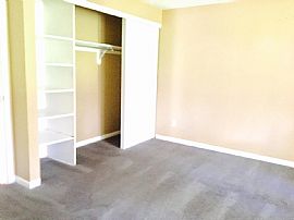 Charming 2 Bd and 2ba in Aurora, CO (Photo 4 of 5)