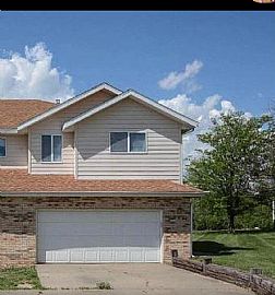 Charming 4 Bedroom and 2.5 Bathroom Home in Ozark, MO