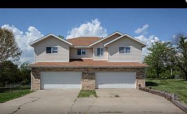 Charming 4 Bedroom and 2.5 Bathroom Home in Ozark, MO (Photo 2 of 10)