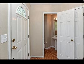 Charming 4 Bedroom and 2.5 Bathroom Home in Ozark, MO (Photo 4 of 10)