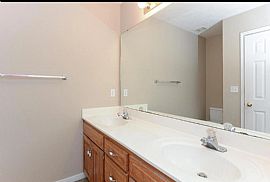 Charming 4 Bedroom and 2.5 Bathroom Home in Ozark, MO (Photo 6 of 10)