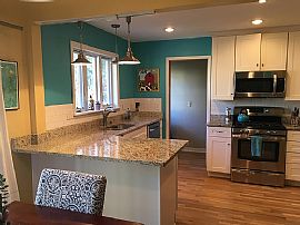 313 Karen Ct, Madison, Wi 53705 in Madison, WI (Photo 3 of 5)