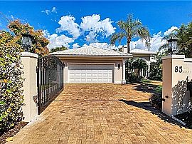 85 S Polk Dr, Sarasota, Fl 34236 in Sarasota, FL