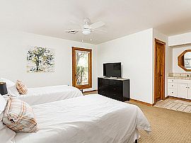 8523 N 50th Pl, Paradise Valley, Az 85253 in Paradise Valley, AZ (Photo 6 of 12)