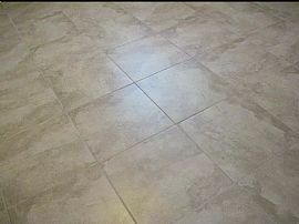 Charming 3 Bedroom 2  Bathroom Home in Phoenix, AZ (Photo 2 of 8)