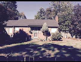 Charming 2 Bedroom 1 Bathroom Home in Lake Oswego, OR