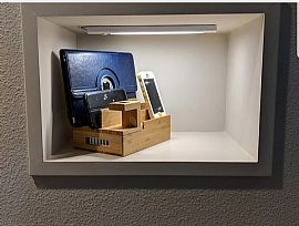 Charming 2 Bedroom 2 Bathroom Home in Lake Oswego, OR (Photo 5 of 12)