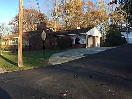 1011 Woodland Dr, Bridgeport, Wv 26330 in Bridgeport, WV (Photo 7 of 8)