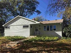 702 S Midvale Blvd, Madison, Wi 53711 in Madison, WI (Photo 4 of 8)