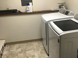 3apartment For Rent in Anchorage, AK (Photo 4 of 5)